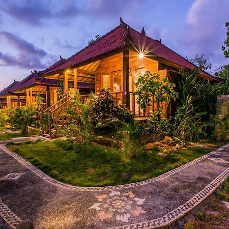 Отель D'Coin Lembongan Экстерьер фото