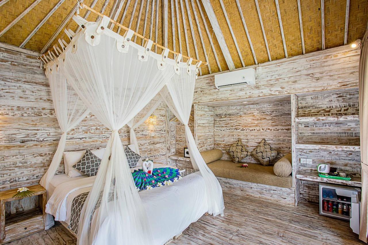 Отель D'Coin Lembongan Экстерьер фото
